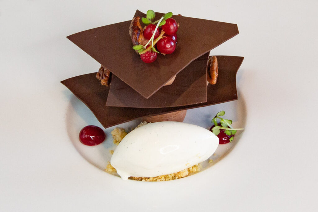 Restaurant OTO-7b Le millefeuille extra chocolat - Restaurant O'TO